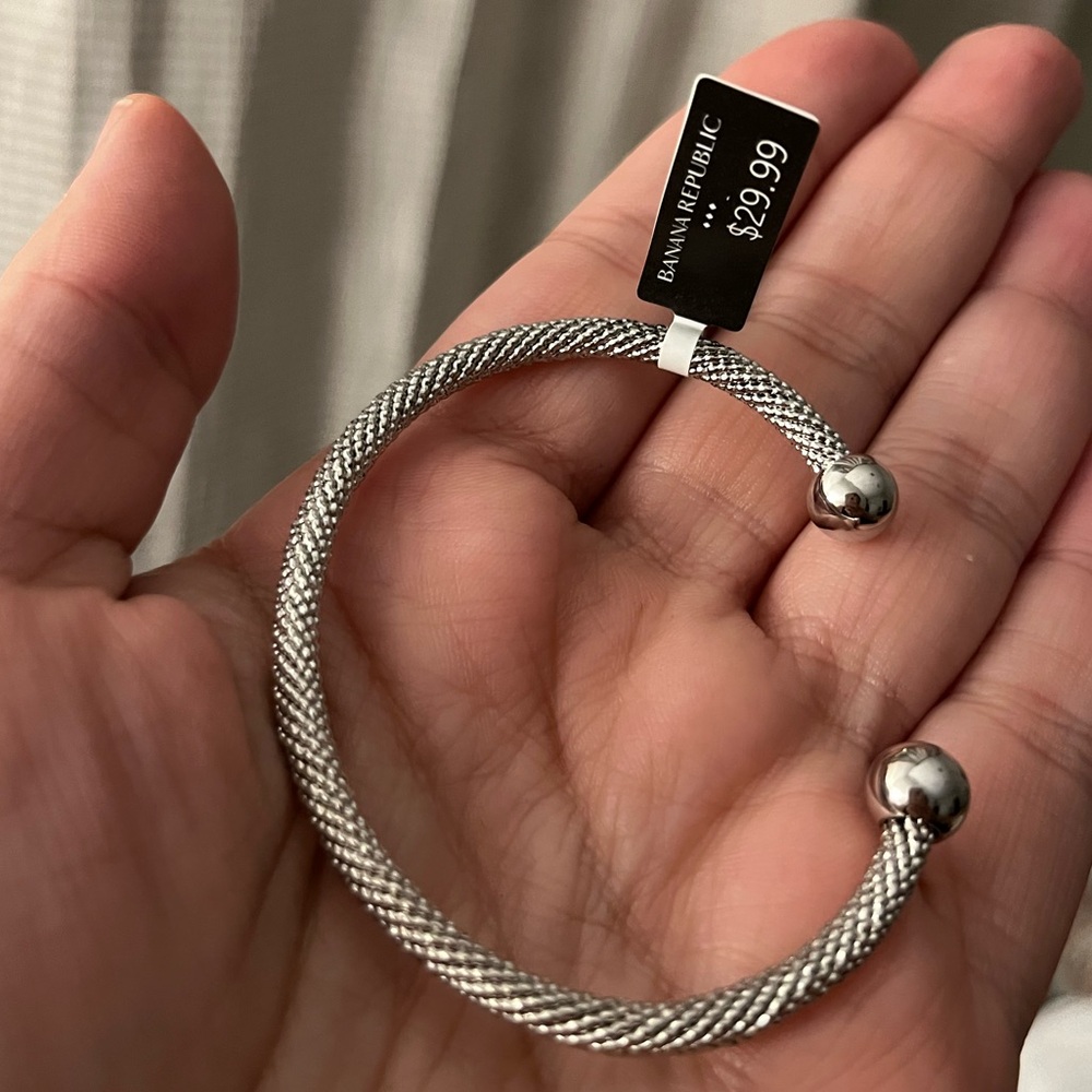 Banana Republic Silver tone Braclet NWT
